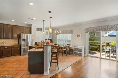 11 Queens Ln, Wayne, NJ 07470 - Photo 7