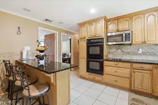 2827 Kathleen Terrace, Union Township, NJ 07083 - Photo 11