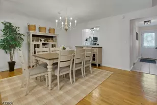 38 Essex Dr, Mendham, NJ 07945 - Photo 13