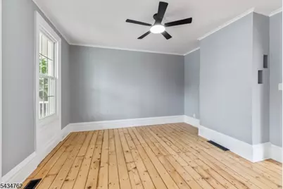29 Wall St, Raritan, NJ 08869 - Photo 9