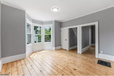 29 Wall St, Raritan, NJ 08869 - Photo 13