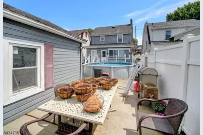409-411 3rd Ave West, Newark, NJ 07107 - Photo 25