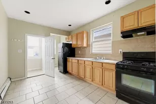 225 John St, Elizabeth, NJ 07202 - Photo 5