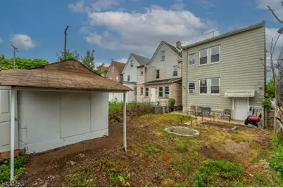 225 John St, Elizabeth, NJ 07202 - Photo 15