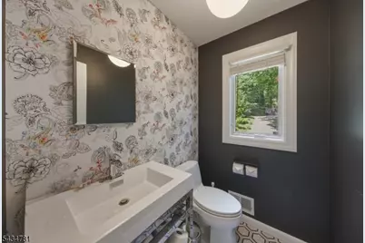 24 Freeman Ave, Denville, NJ 07834 - Photo 9