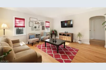 934 Moessner Ave, Union Township, NJ 07083 - Photo 9