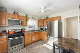 934 Moessner Ave, Union Township, NJ 07083 - Photo 15