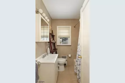 934 Moessner Ave, Union Township, NJ 07083 - Photo 17