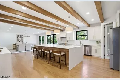 61 Hickory St, Metuchen, NJ 08840 - Photo 13