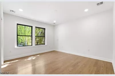 61 Hickory St, Metuchen, NJ 08840 - Photo 21