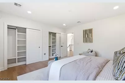 61 Hickory St, Metuchen, NJ 08840 - Photo 23
