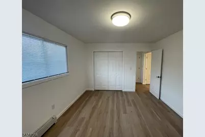 291 Garibaldi Ave, Lodi, NJ 07644 - Photo 5