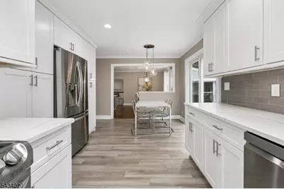 12 Indian Run, Scotch Plains Township, NJ 07076 - Photo 7
