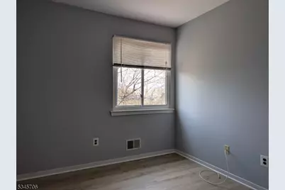 37 Whitehall Ct, Hillsborough Township, NJ 08844 - Photo 13