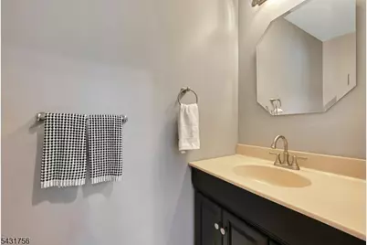 10 Thruway Dr, Bridgewater, NJ 08807 - Photo 15