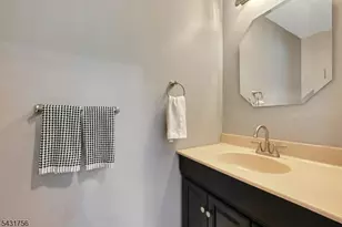 10 Thruway Dr, Bridgewater, NJ 08807 - Photo 15