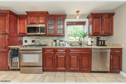 34 Coolidge Ave, West Caldwell Twp., NJ 07006 - Photo 7