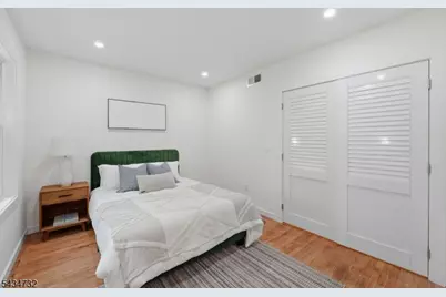 166 Lincoln St, Montclair, NJ 07042 - Photo 19