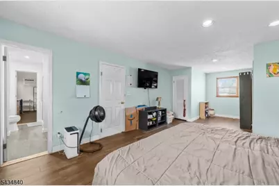 70 Lennon Pl, Clifton, NJ 07013 - Photo 21