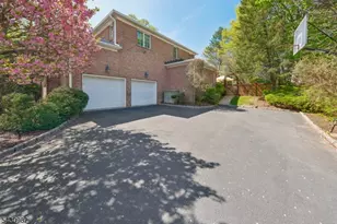 4 Fordham Rd, Livingston, NJ 07039 - Photo 3