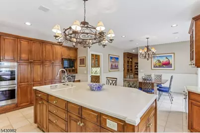 4 Fordham Rd, Livingston, NJ 07039 - Photo 17