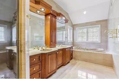 4 Fordham Rd, Livingston, NJ 07039 - Photo 29