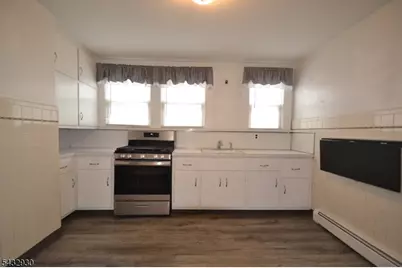 8 Witherspoon St, Nutley, NJ 07110 - Photo 17