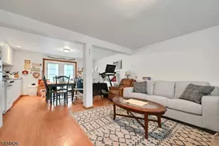 347 Chestnut Ave, South Hackensack Township, NJ 07606 - Photo 23