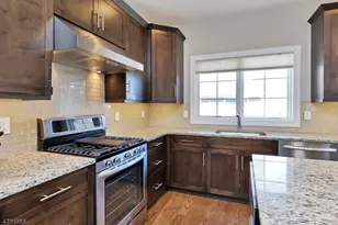 1B Foley Square, New Providence, NJ 07974 - Photo 9