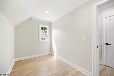 31 Ridgeview Ave, West Orange Township, NJ 07052 - Photo 27