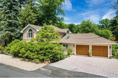 48 Rainbow Trl, Mountain Lakes, NJ 07046 - Photo 7