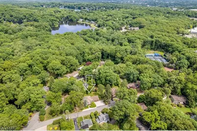 48 Rainbow Trl, Mountain Lakes, NJ 07046 - Photo 3