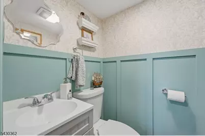 7 Fairview Ave, Somerville, NJ 08876 - Photo 15
