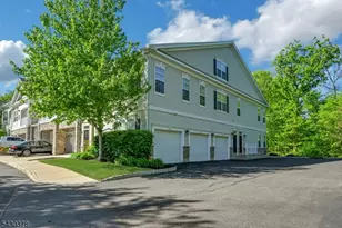 909 Brook Hollow Dr, Hanover Township, NJ 07981 - Photo 1