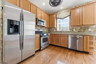 9 Sundance Way, Lopatcong Township, NJ 08865 - Photo 11