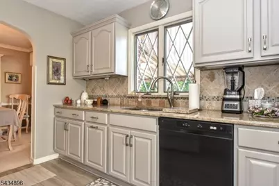 159 Overlook Ave, North Haledon, NJ 07508 - Photo 13