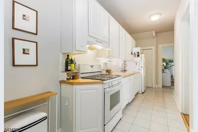 92 Midland Ave #A, Montclair, NJ 07042 - Photo 19