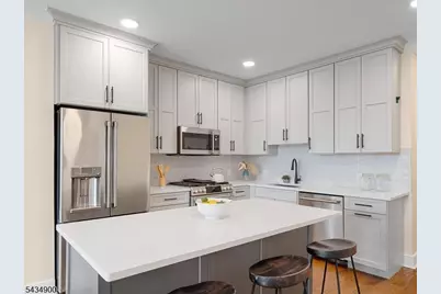 3316 John F Kennedy Blvd #404, Jersey City, NJ 07307 - Photo 11
