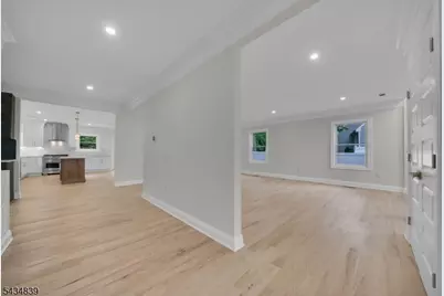 236 Park Ave, Berkeley Heights Township, NJ 07922 - Photo 5