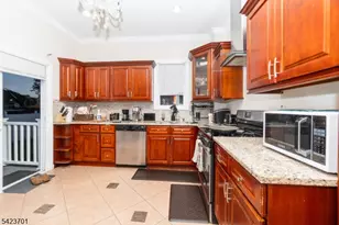 1444 Esterbrook Ave, Rahway, NJ 07065 - Photo 5