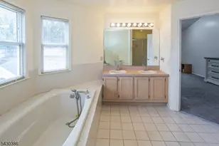 9 Mulberry Ct, Roxbury Township, NJ 07876 - Photo 19