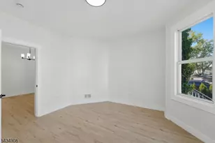 148 N 15th St, East Orange, NJ 07017 - Photo 17