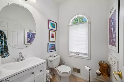 1098 Smith Manor Blvd, West Orange Township, NJ 07052 - Photo 9
