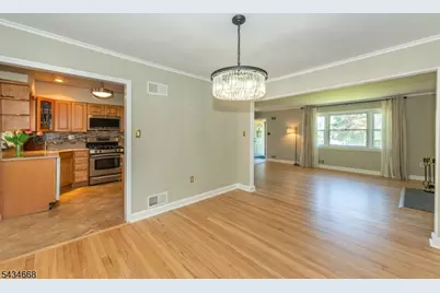 318 Highland Ave, Orange, NJ 07050 - Photo 11