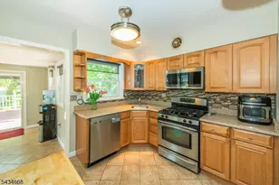 318 Highland Ave, Orange, NJ 07050 - Photo 15