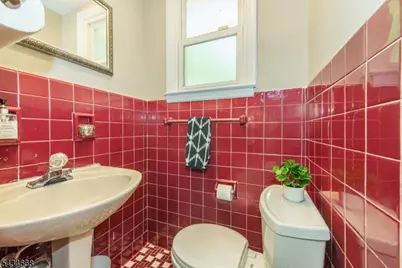318 Highland Ave, Orange, NJ 07050 - Photo 35