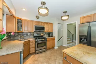 318 Highland Ave, Orange, NJ 07050 - Photo 13