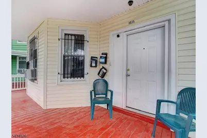 1035 Hunterdon St, Newark, NJ 07112 - Photo 3