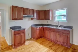 1035 Hunterdon St, Newark, NJ 07112 - Photo 9