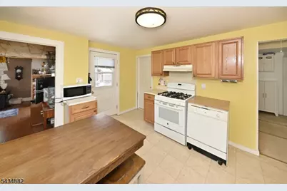 28 Makemoney Ave, Wanaque, NJ 07420 - Photo 7